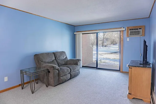 $144,900 | 110271 Village Road, Chaska, MN 55318