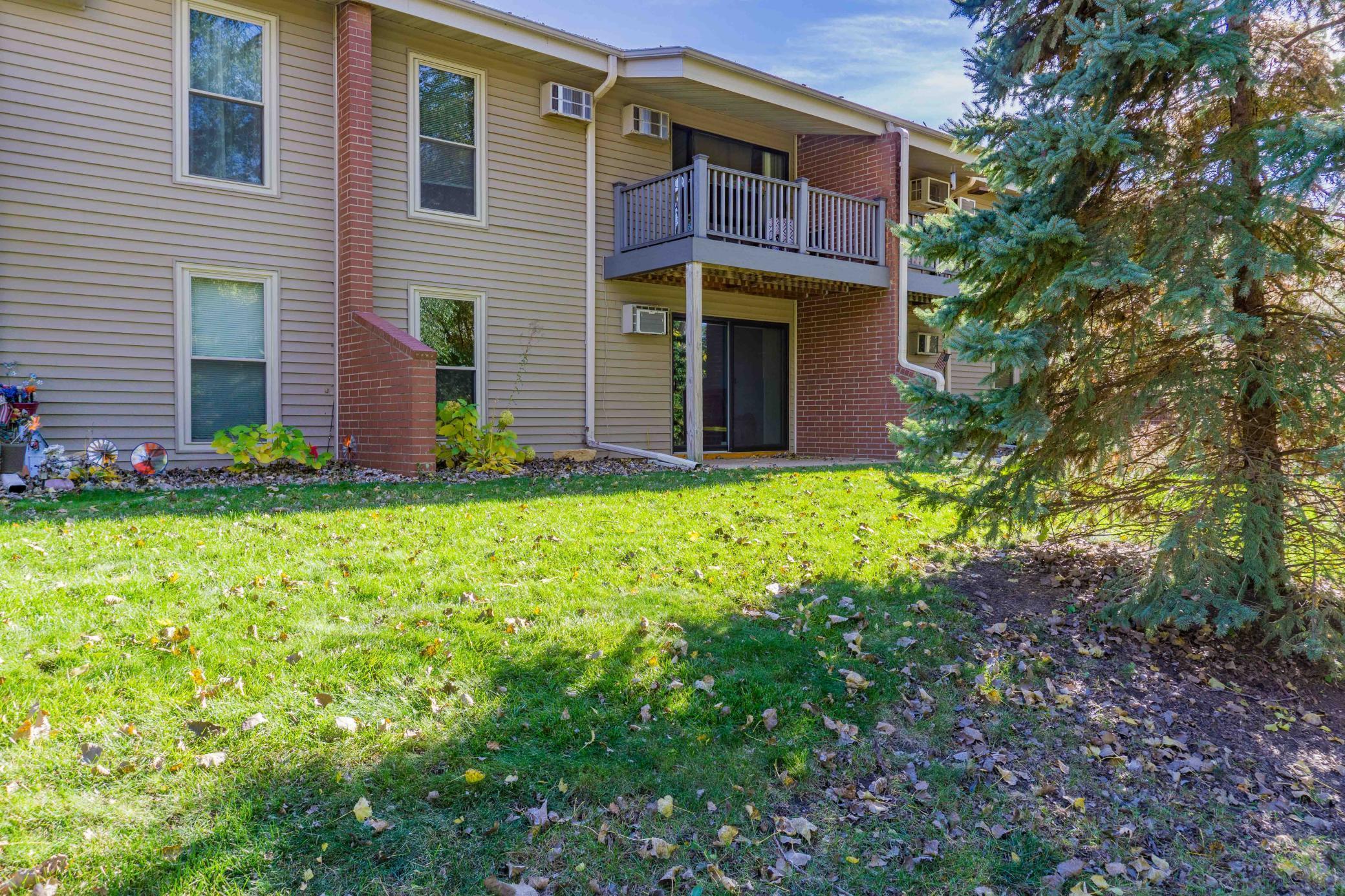 110271 Village Road Chaska, MN 55318 - Photo 32 of 46