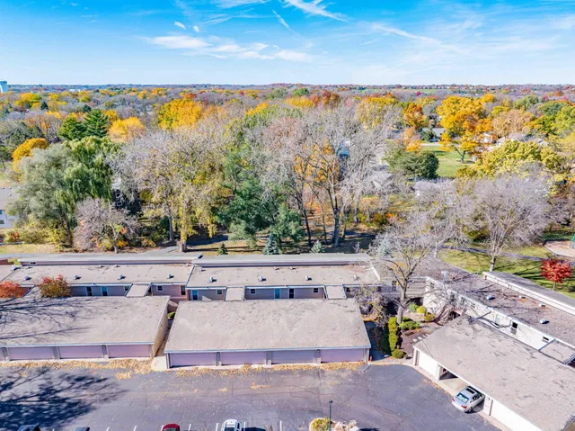 $144,900 | 110271 Village Road, Chaska, MN 55318