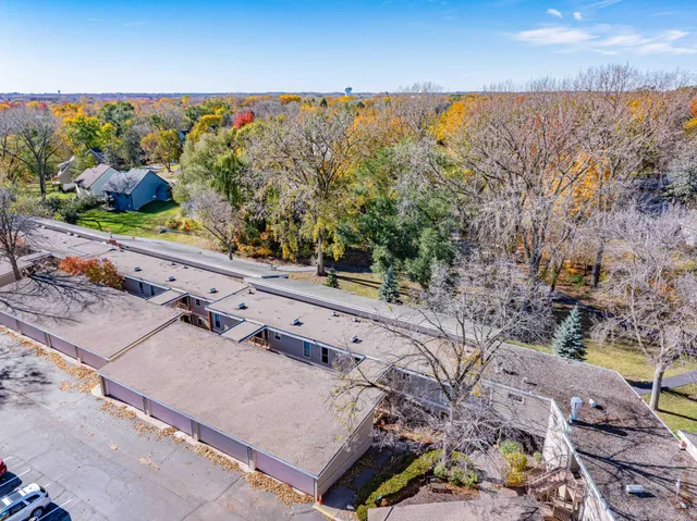 $144,900 | 110271 Village Road, Chaska, MN 55318