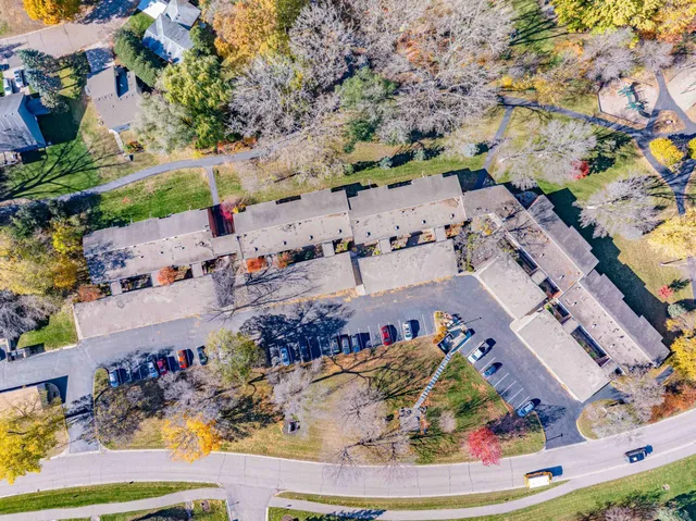 $144,900 | 110271 Village Road, Chaska, MN 55318