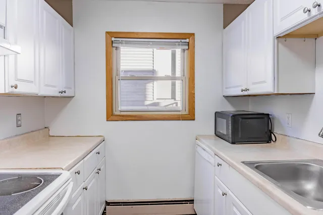 $144,900 | 110271 Village Road, Chaska, MN 55318