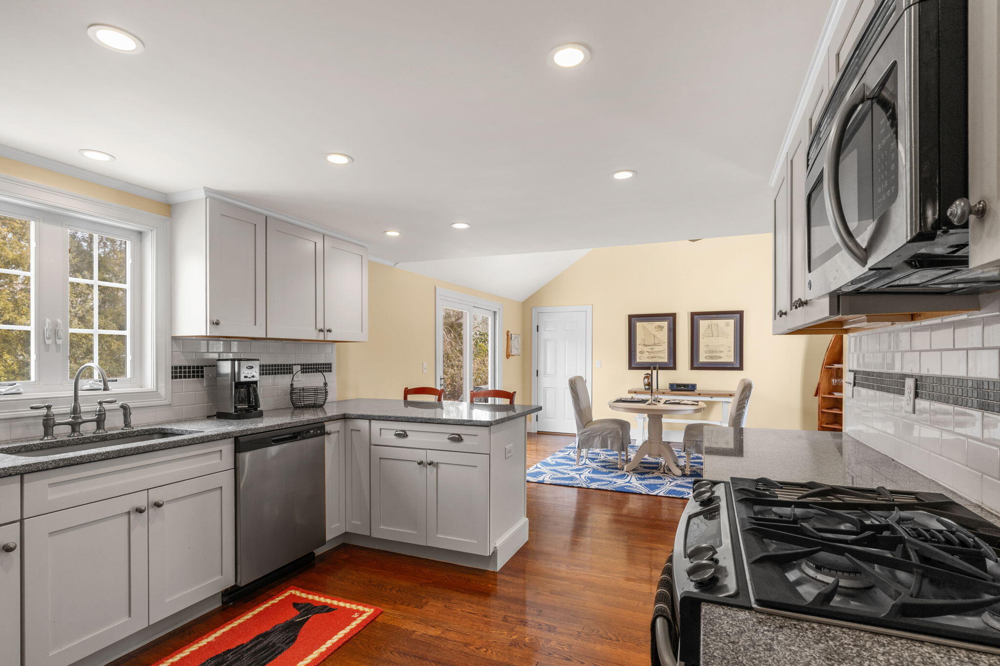 48 Bayview Circle Osterville, MA 02655 - Photo 15 of 36 25-web-or-mls-48-bayview-cir