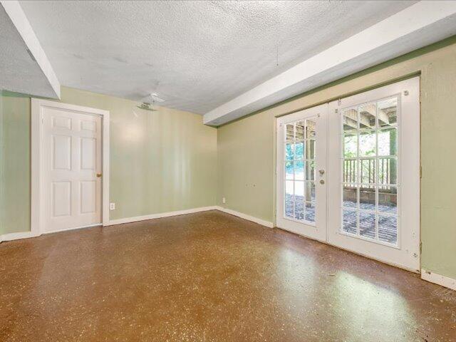5828 Henry Road Henry, VA 24102 - Photo 30 of 58 an empty room with windows
