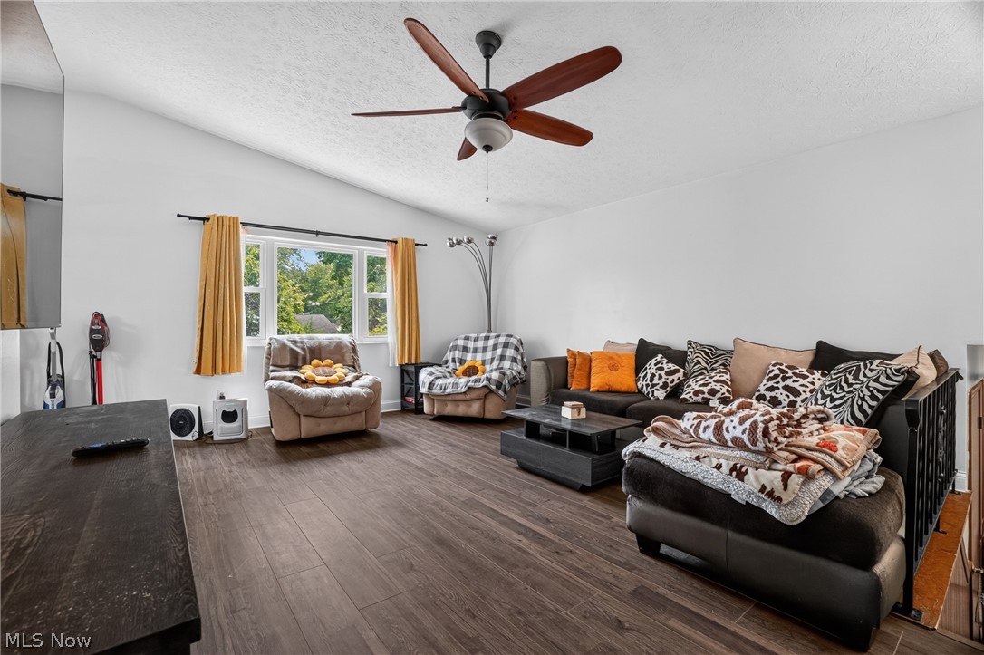 5641 Meister Road Mentor, OH 44060 - Photo 5 of 50