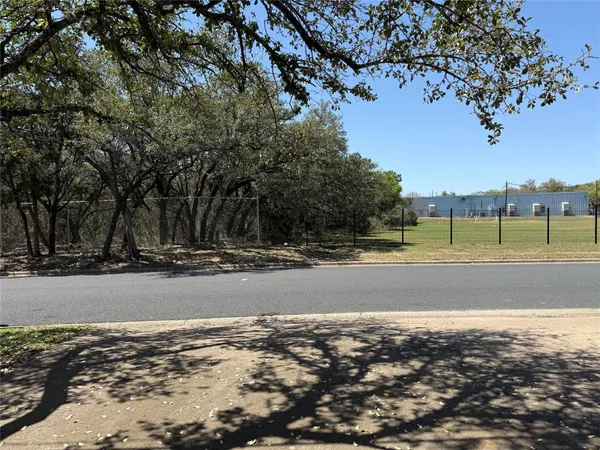 $1,495 | 6109 Parkwood Drive, Unit A, Austin, TX 78735