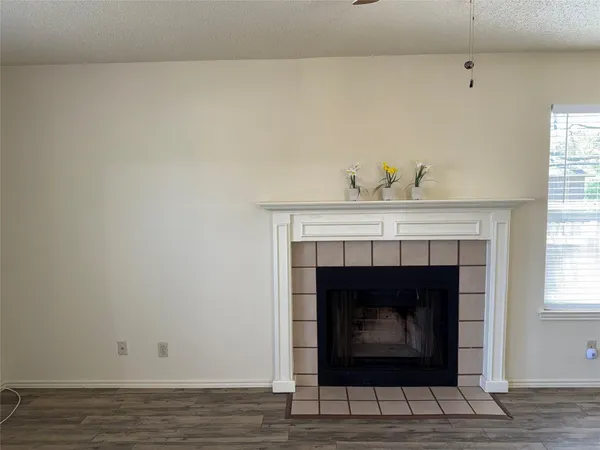$1,495 | 6109 Parkwood Drive, Unit A, Austin, TX 78735