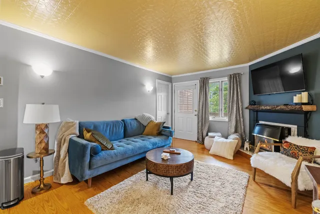 $293,900 | 227 Main Street, Unit 224, Lincoln, NH 03251