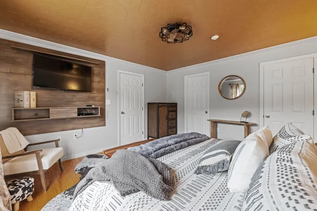 $293,900 | 227 Main Street, Unit 224, Lincoln, NH 03251