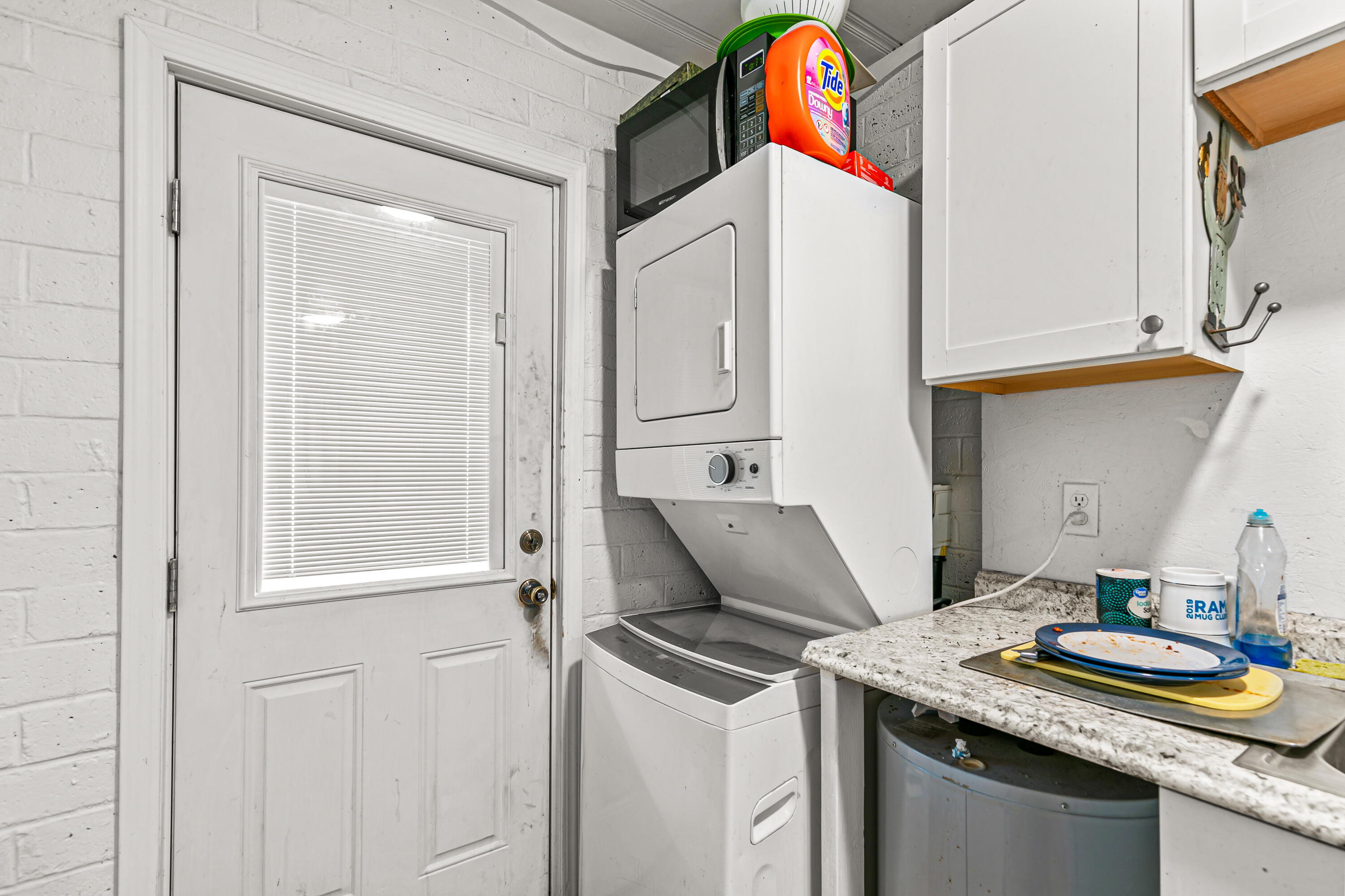 1048 West 13th Street Medford, OR 97501 - Photo 16 of 24