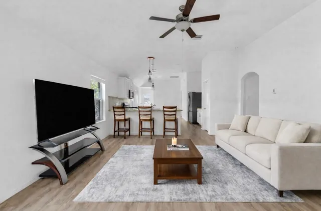 $239,999 | 18406 Hilltop Climb Drive, Hockley, TX 77447