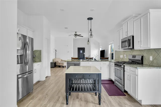 $239,999 | 18406 Hilltop Climb Drive, Hockley, TX 77447