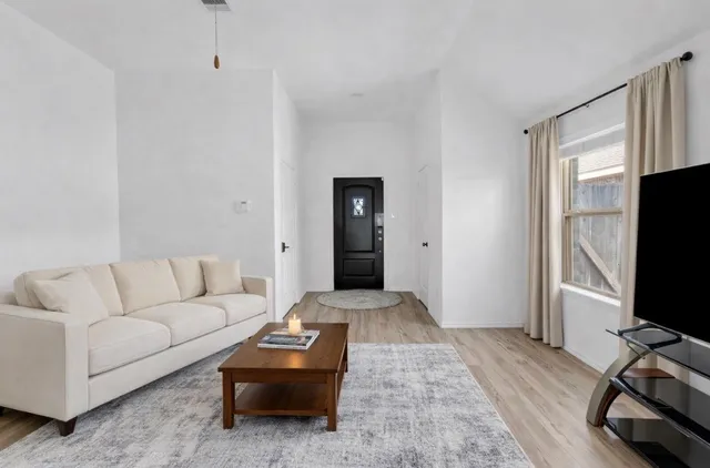 $239,999 | 18406 Hilltop Climb Drive, Hockley, TX 77447