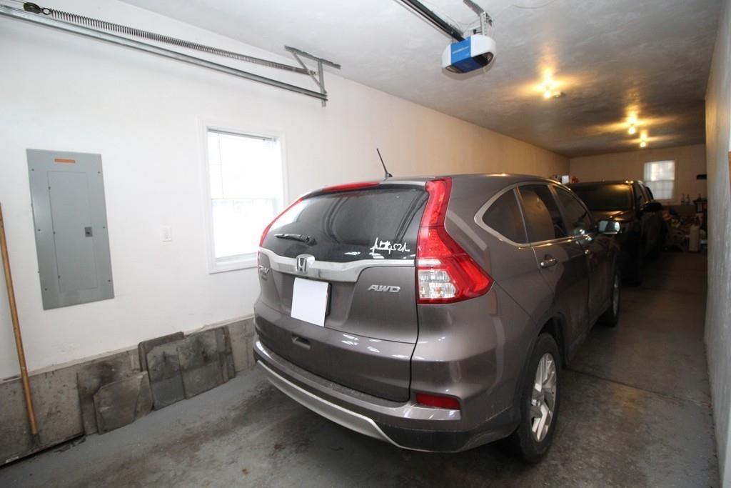 69 Bear Hill Road Gardner, MA 01440 - Photo 35 of 41 a utility room with dryer and washer