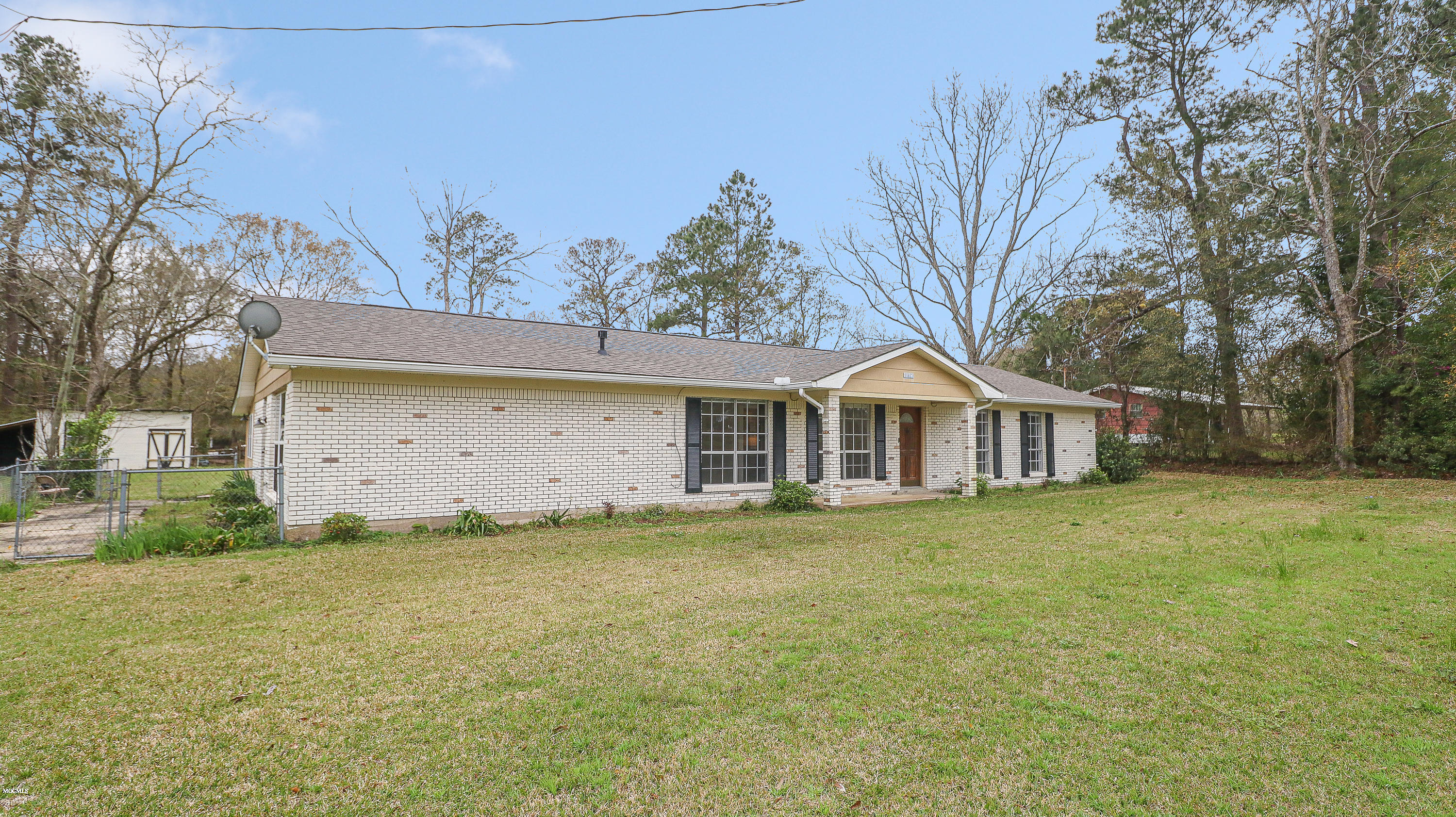 18413 Landon Road Gulfport, MS 39503 - Photo 2 of 22 18413 Landon-129