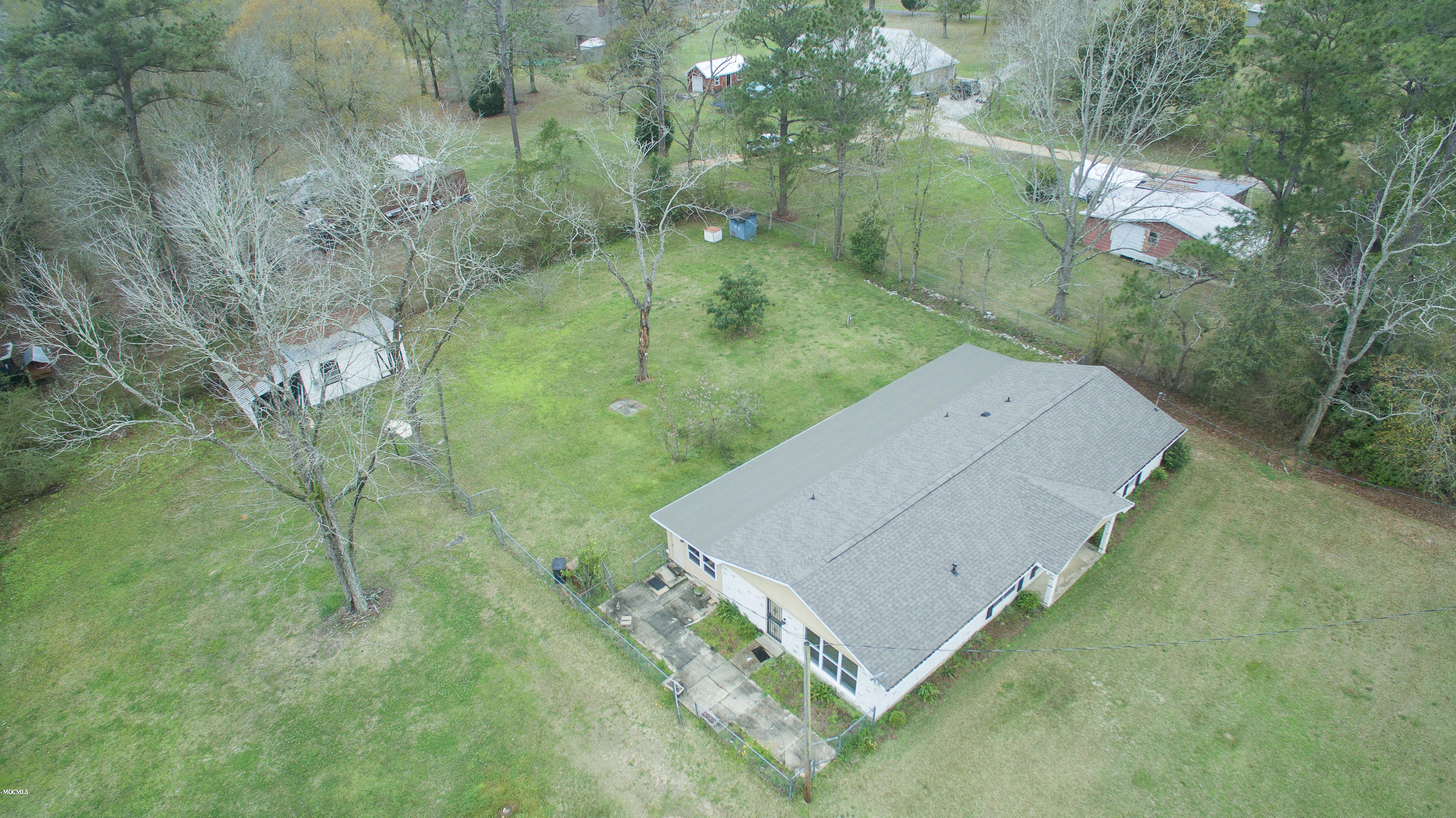 18413 Landon Road Gulfport, MS 39503 - Photo 4 of 22 Landon-200