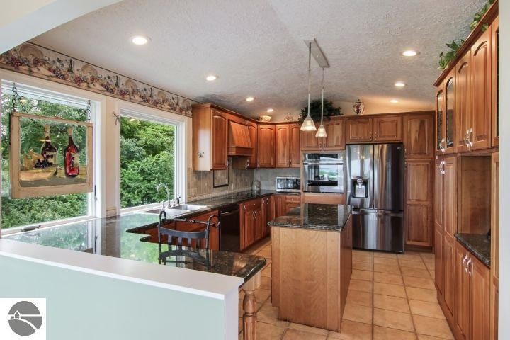 2324 Five Mile Road Traverse City, MI 49686 - Photo 11 of 47 1873331-10.JPG