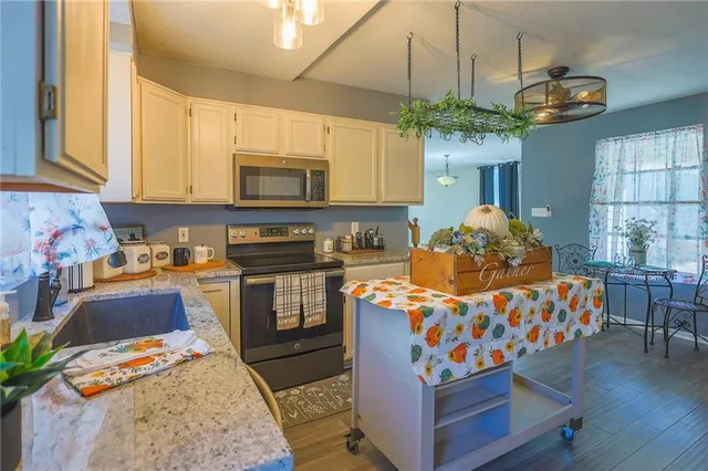 $186,000 | 124 Wildwood Street, Excelsior Springs, MO 64024