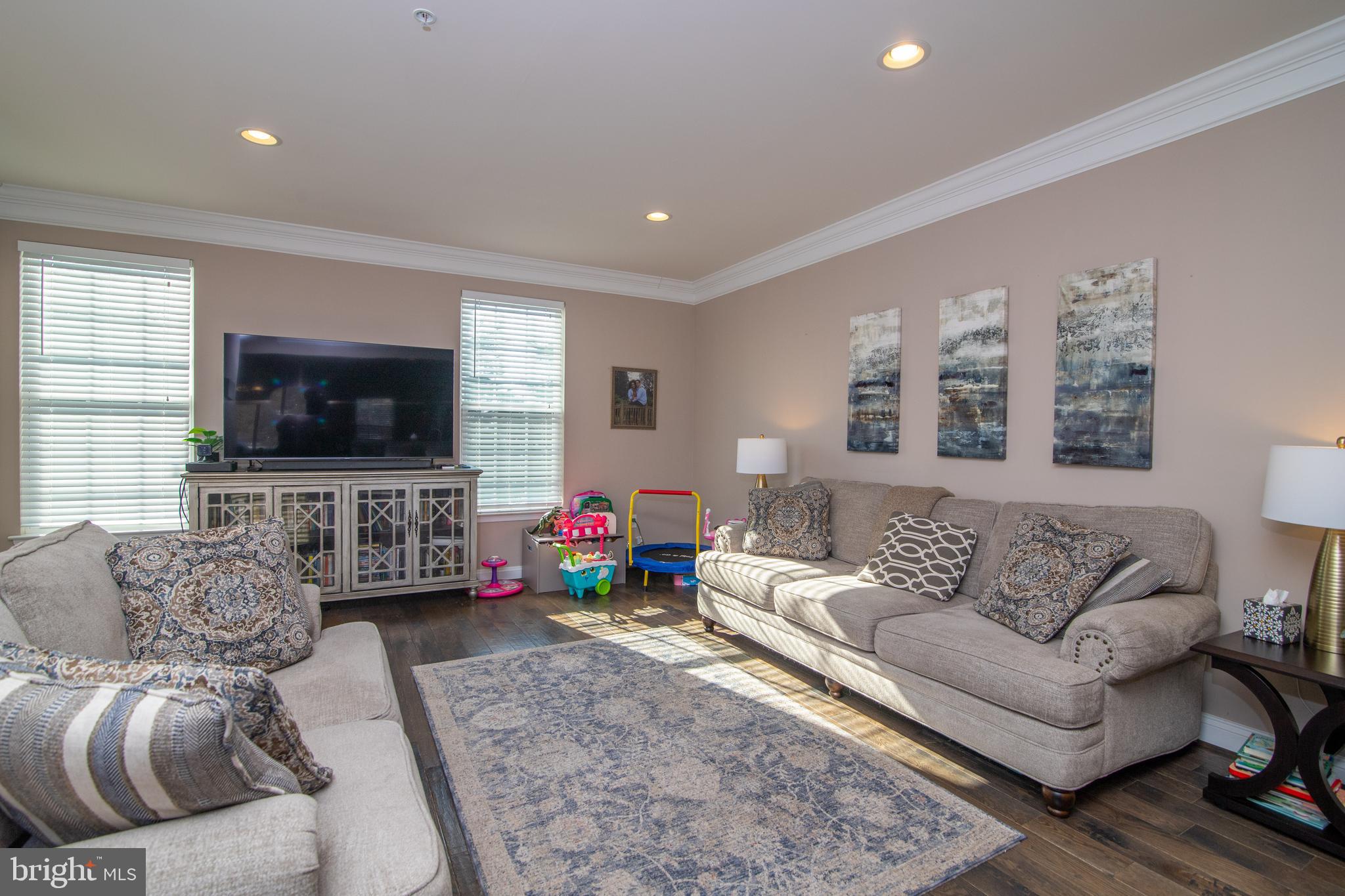 115 Old Cedarbrook Road, Unit 23 Wyncote, PA 19095 - Photo 13 of 38 2nd floor living room