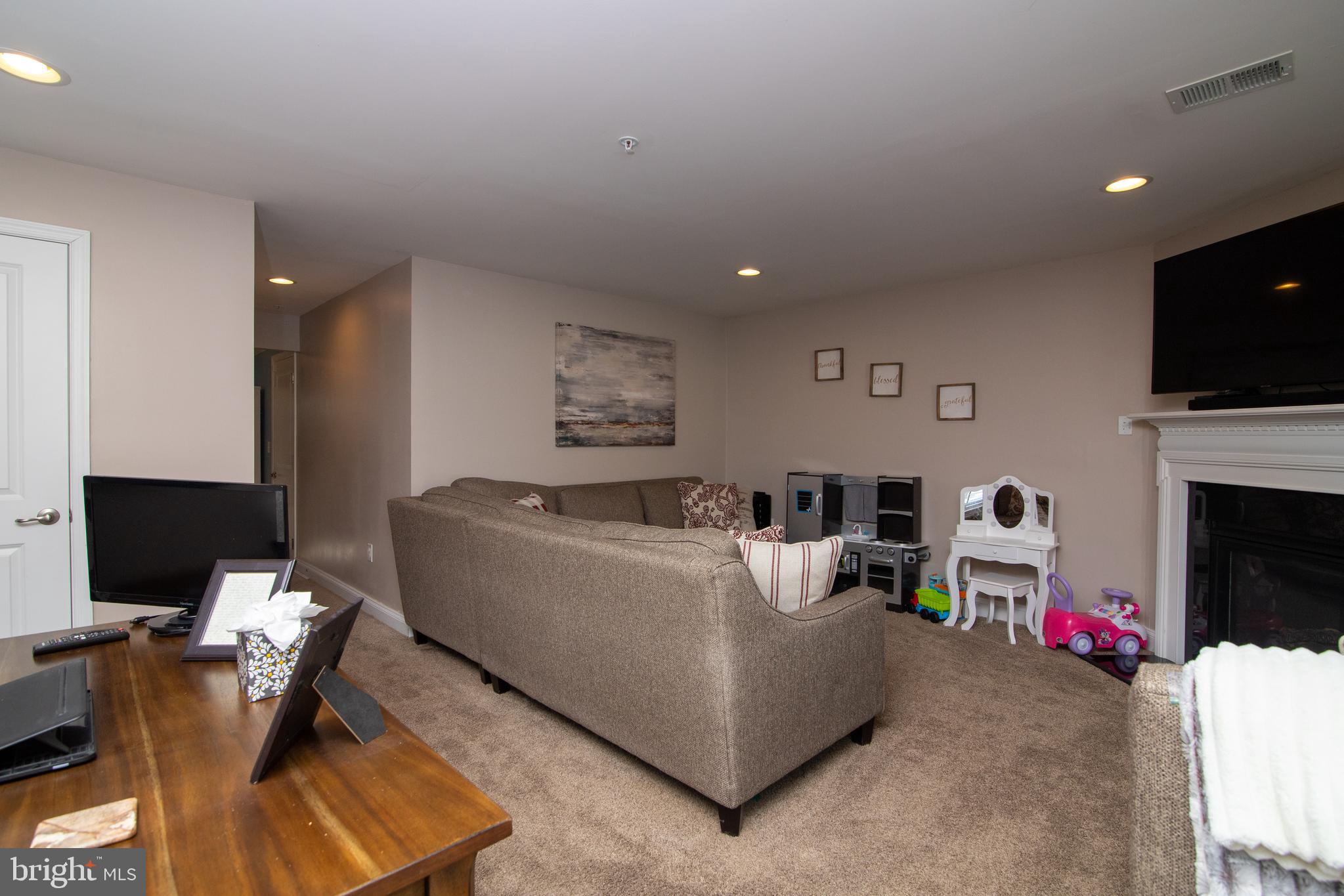 115 Old Cedarbrook Road, Unit 23 Wyncote, PA 19095 - Photo 9 of 38