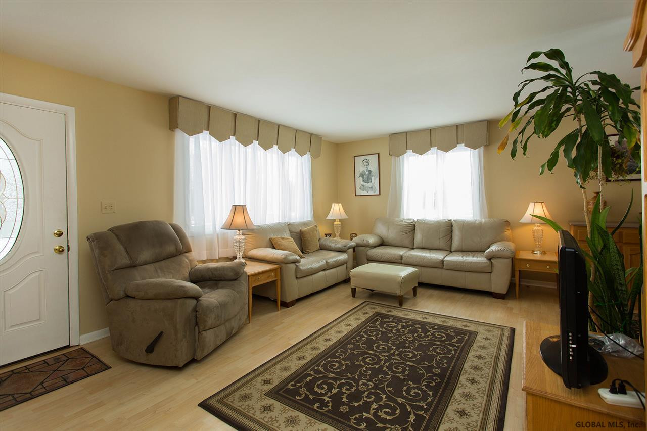 178 Middletown Road Waterford, NY 12188 - Photo 9 of 22 Photo 9