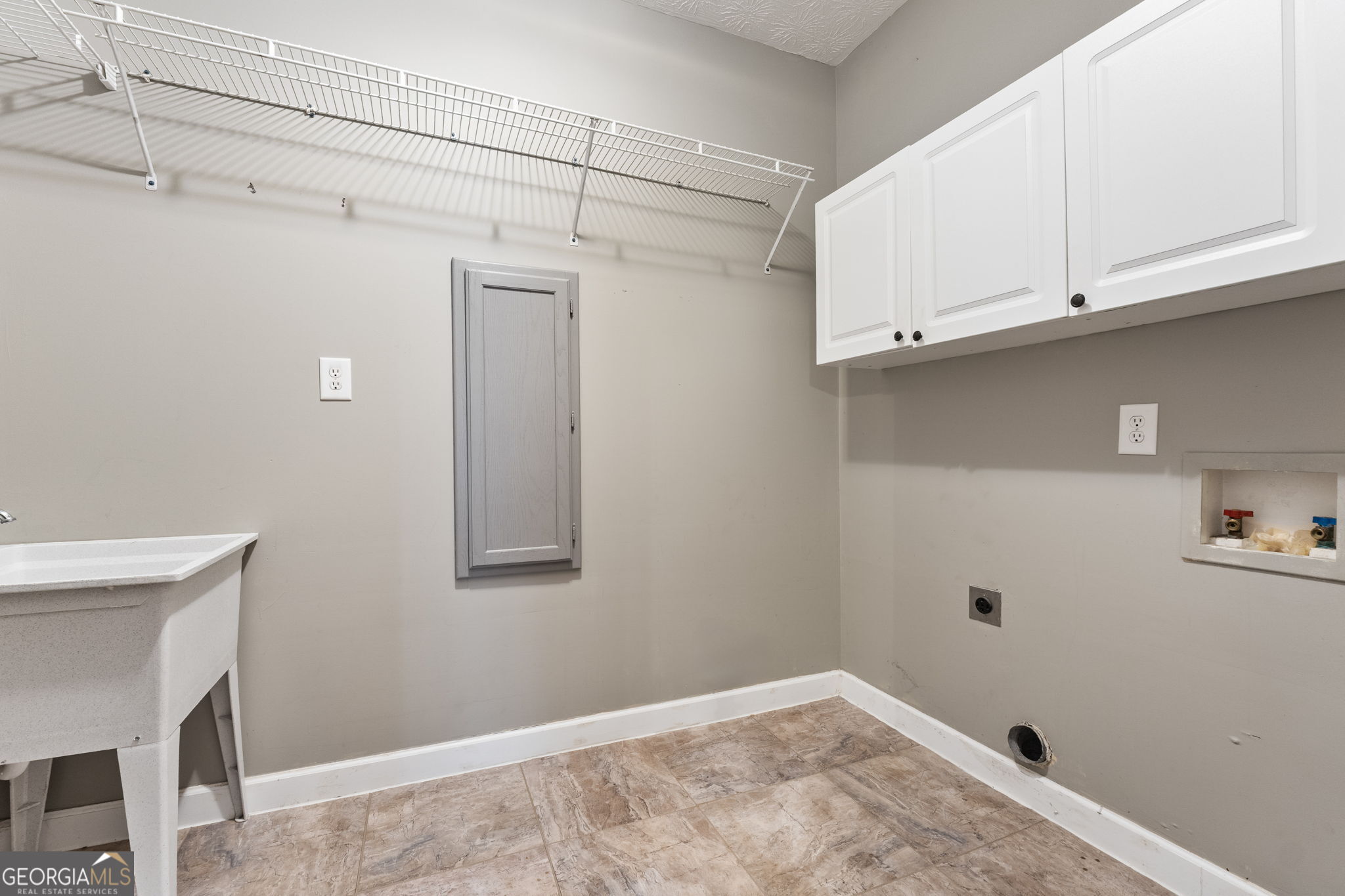 400 Moseley Road Stockbridge, GA 30281 - Photo 27 of 70 a view of storage and utility room with closet