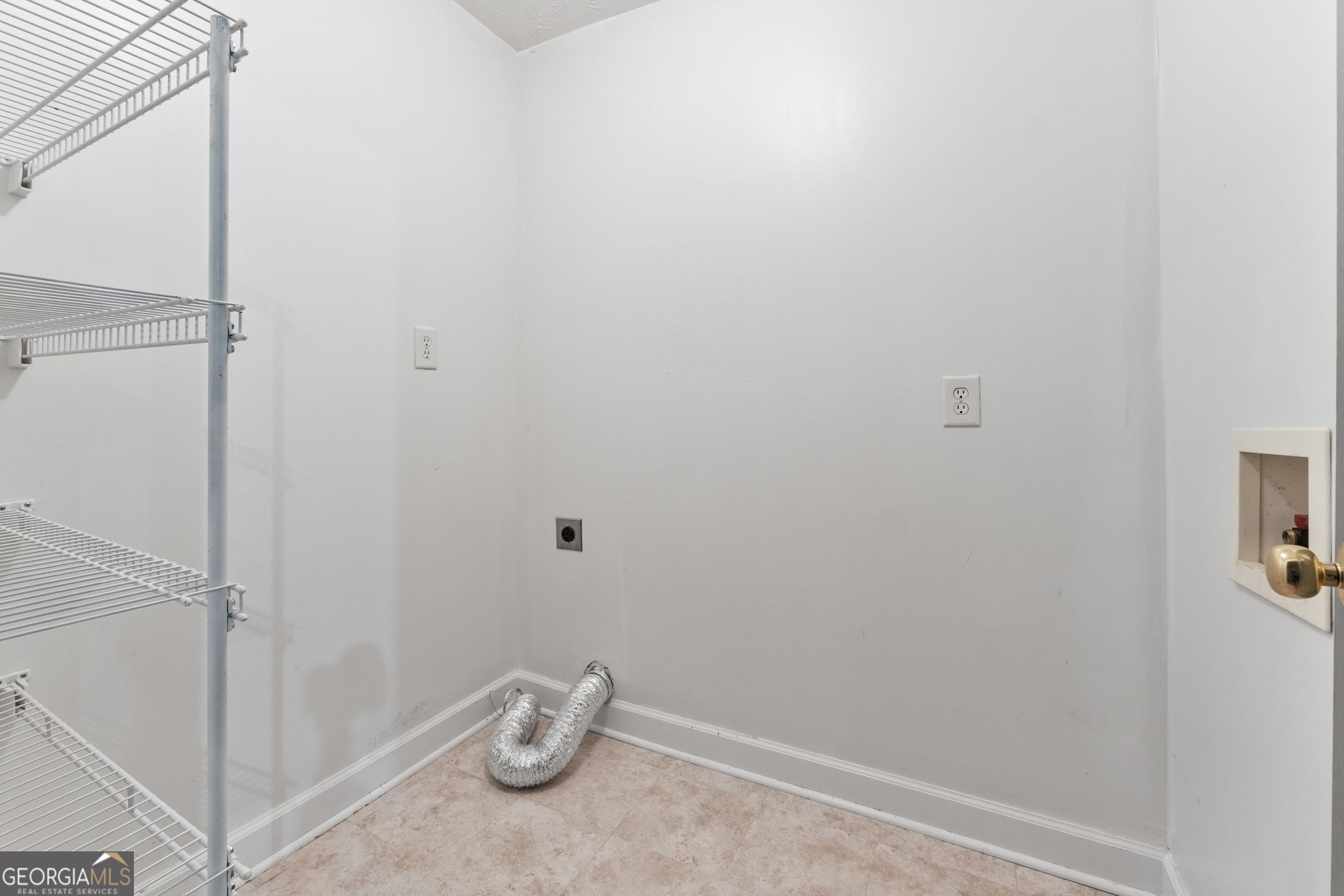 400 Moseley Road Stockbridge, GA 30281 - Photo 31 of 70 a view of small space