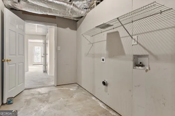 a view of a storage & utility room