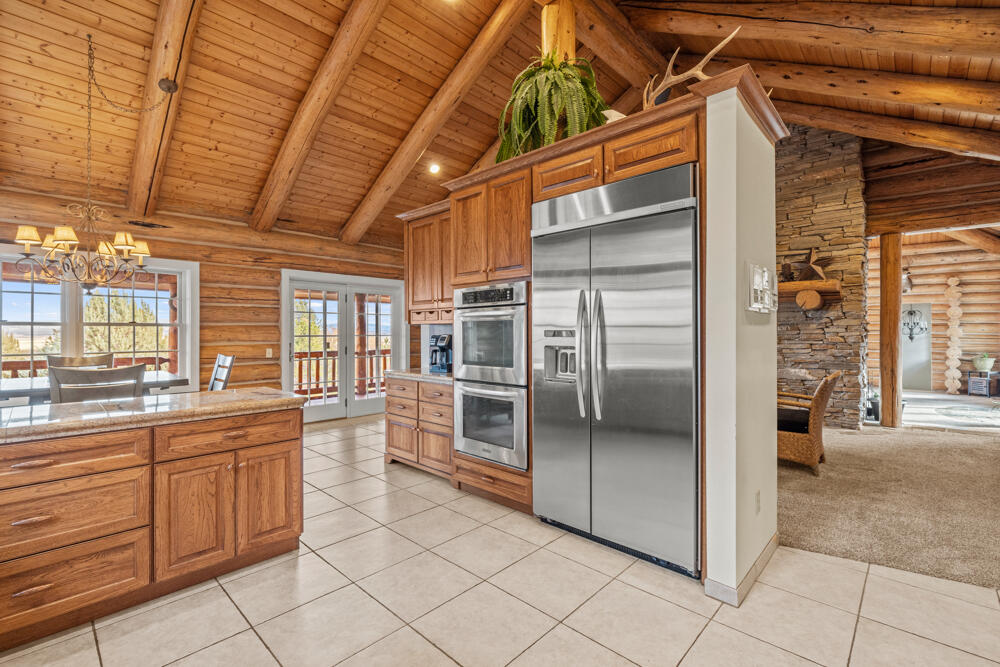 24624 Schaupp Road Klamath Falls, OR 97603 - Photo 37 of 62 24624SchauppRd.-Interiors-14