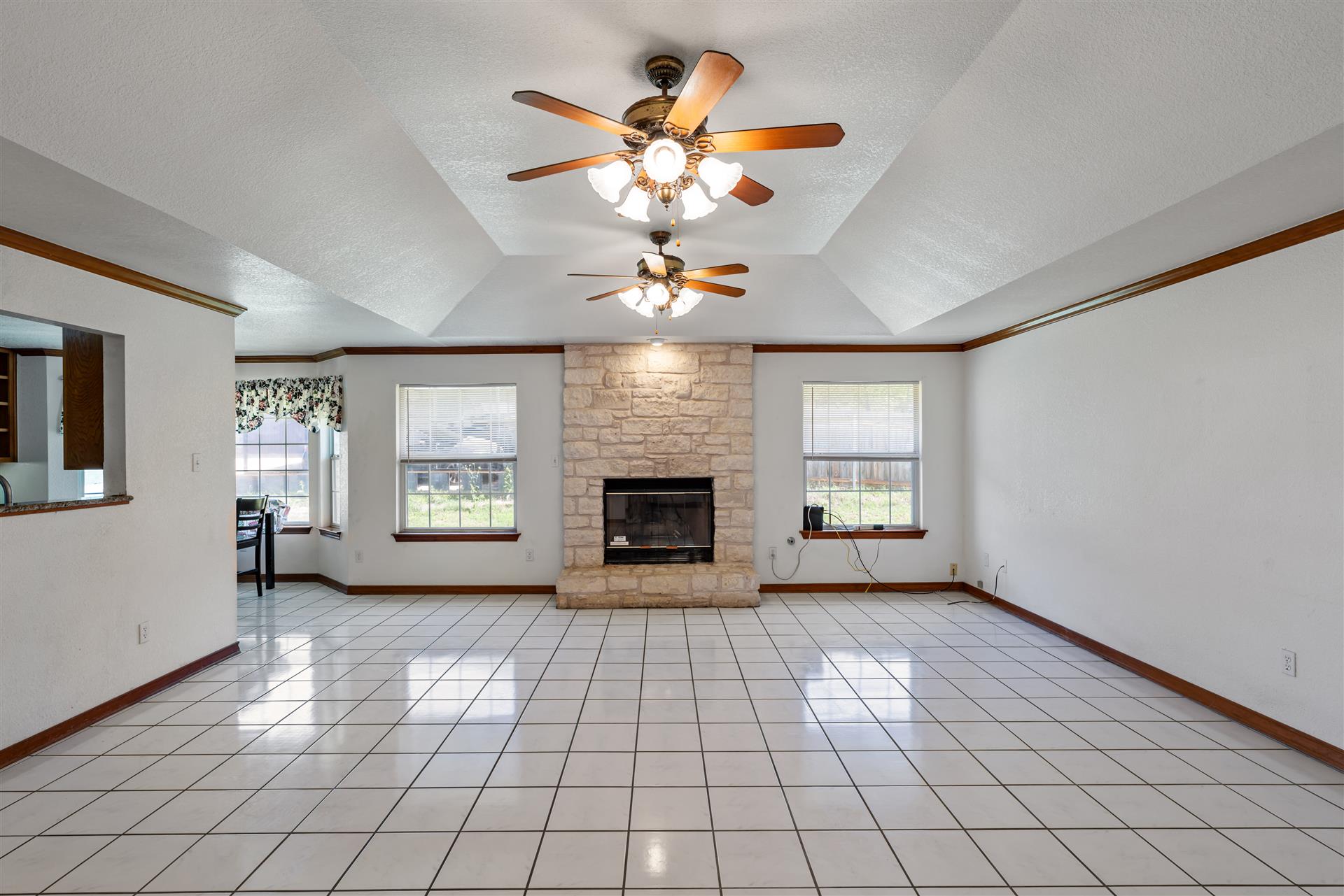 101 Oak Ridge Circle Georgetown, TX 78628 - Photo 5 of 35