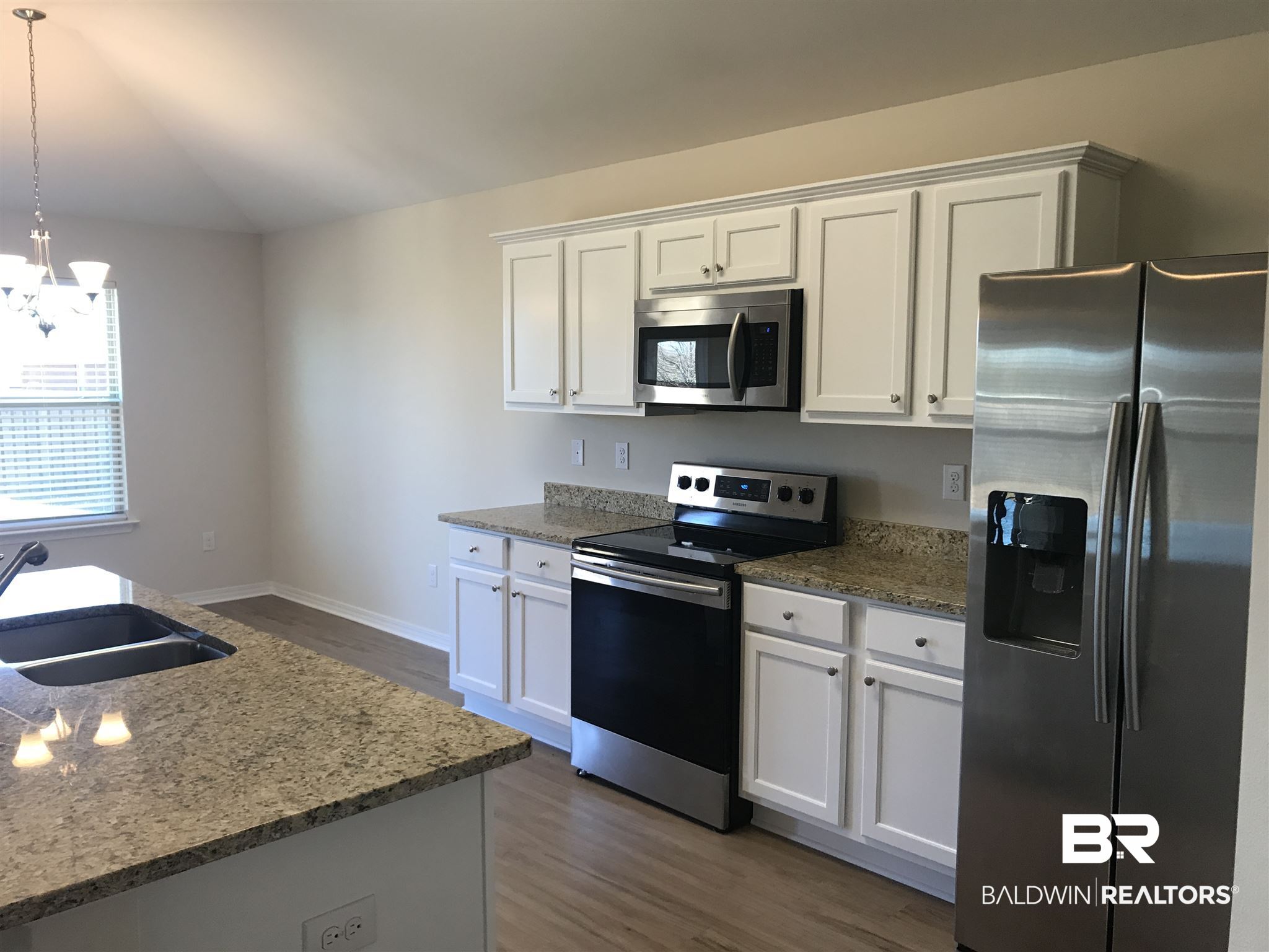 140 Pemberton Loop Fairhope, AL 36532 - Photo 18 of 36 Kitchen