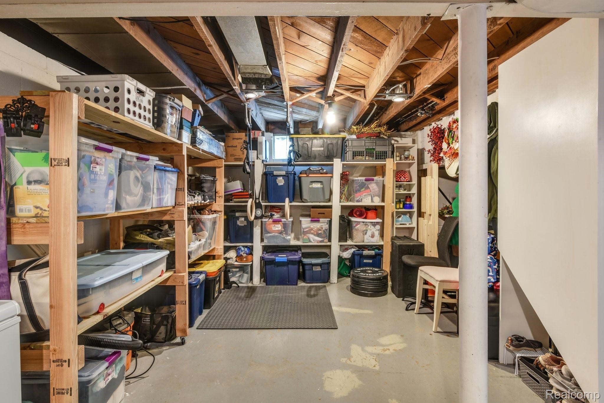 3411 Durham Road Royal Oak, MI 48073 - Photo 25 of 31 25-web-or-mls-3411 Durham Road - Royal Oak0022.jpg