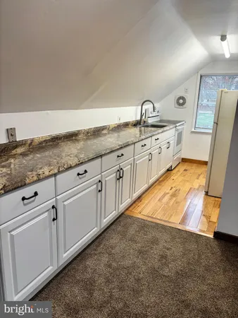 $1,500 | 132 Fair Oaks Avenue, Horsham, PA 19044