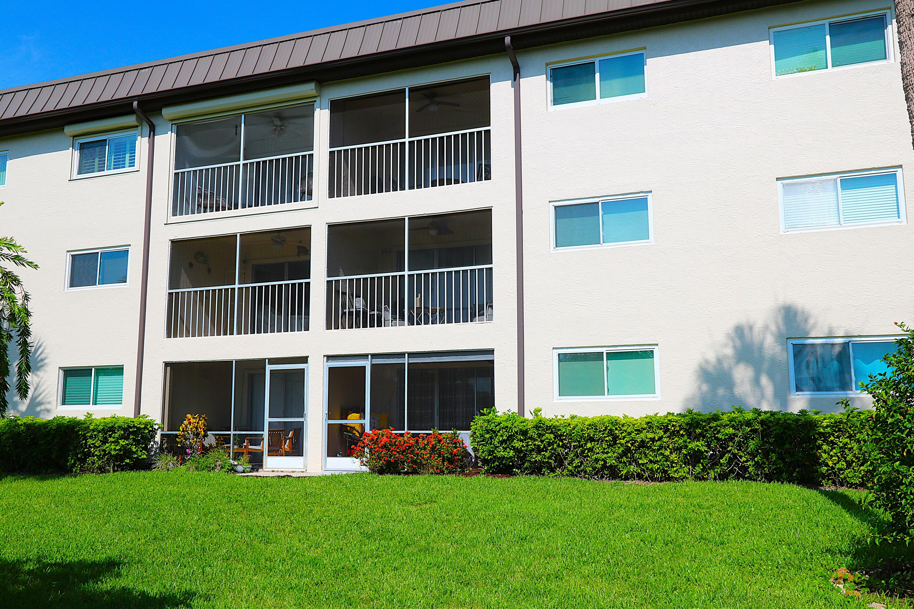 1004 Manatee Road, Unit 202 Naples, FL 34114 - Photo 30 of 31 Gulfwinds 1
