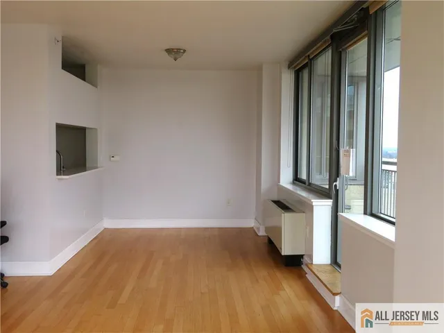 $3,200 | 1 Spring Street, Unit 1604 1604, New Brunswick, NJ 08901