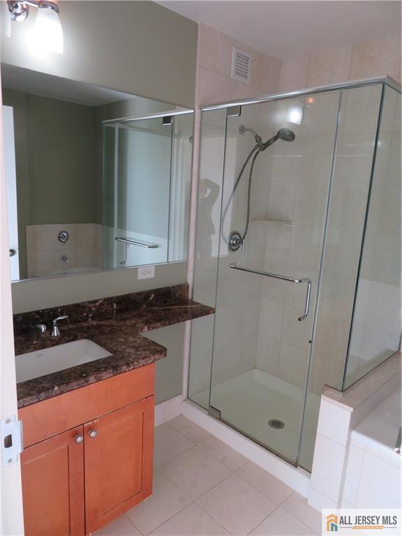 1 Spring Street, Unit 1604 1604 New Brunswick, NJ 08901 - Photo 18 of 25