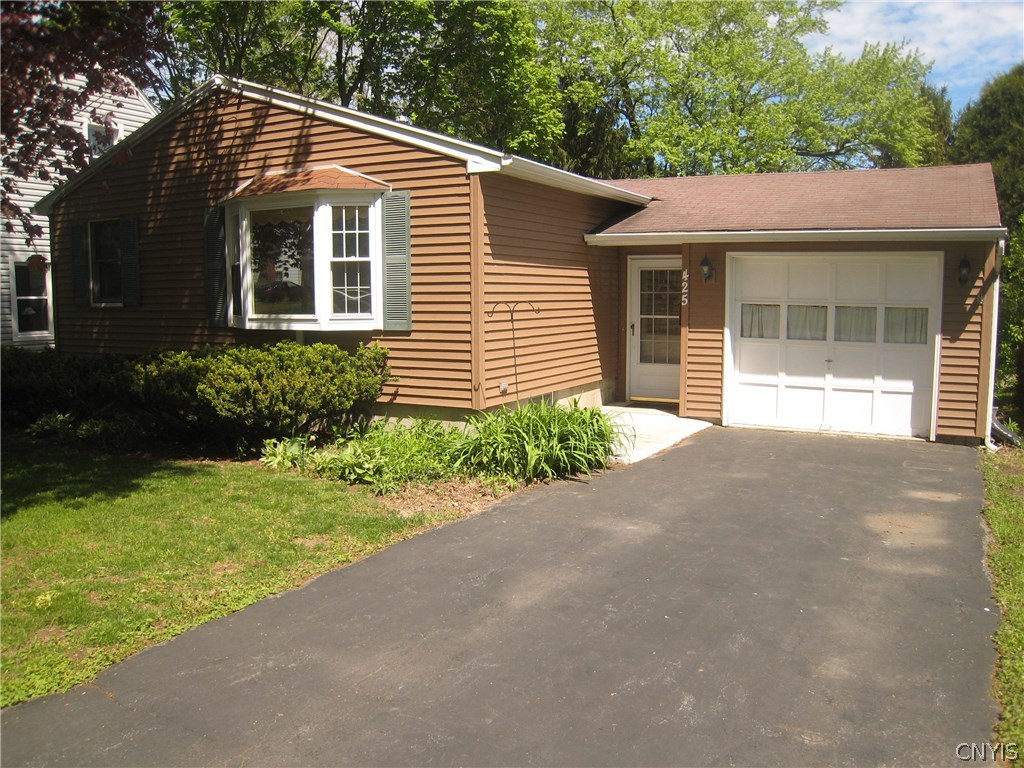 425 Newcastle Road Geddes, NY 13219 - Photo 1 of 1 Gallery Image 1