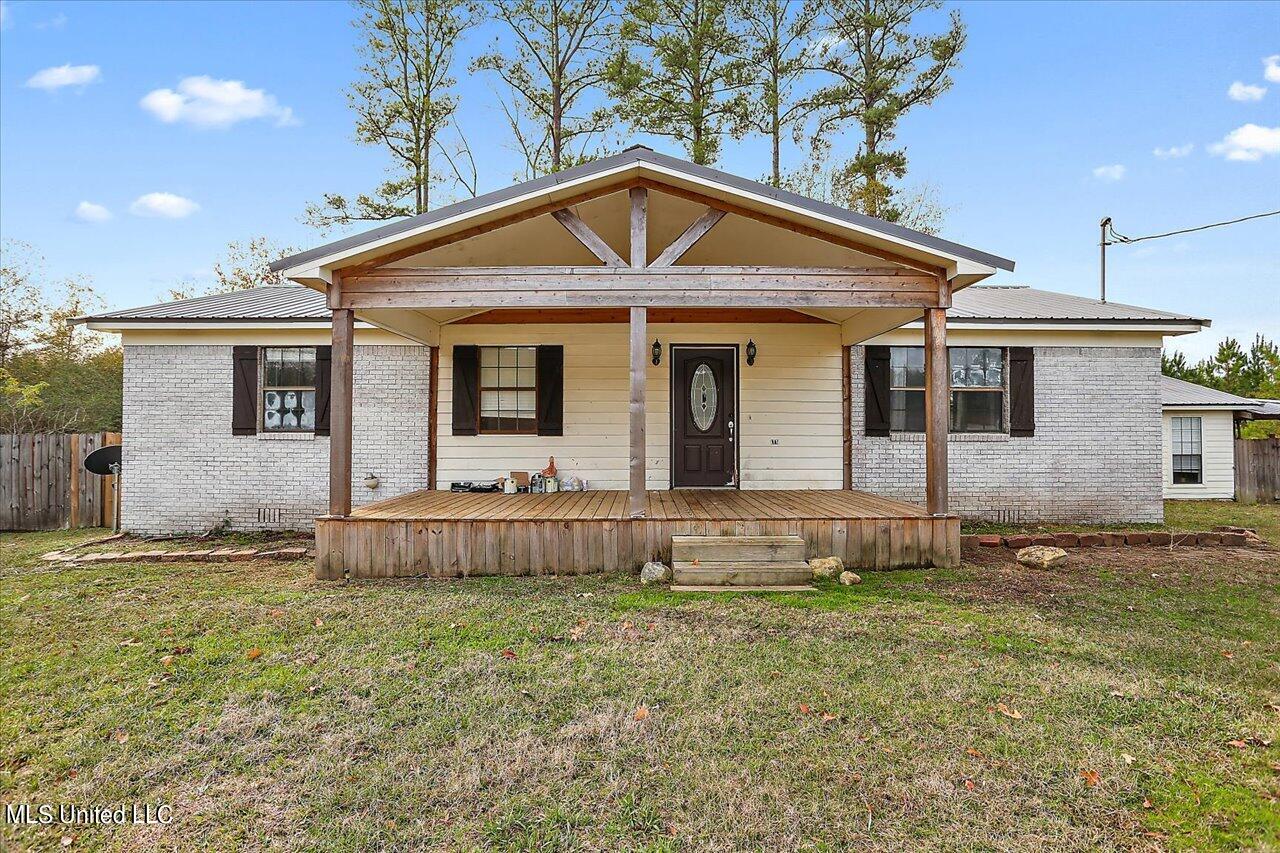 353 Loflin Road Florence, MS 39073 - Photo 4 of 38 04-353 Loflin Rd
