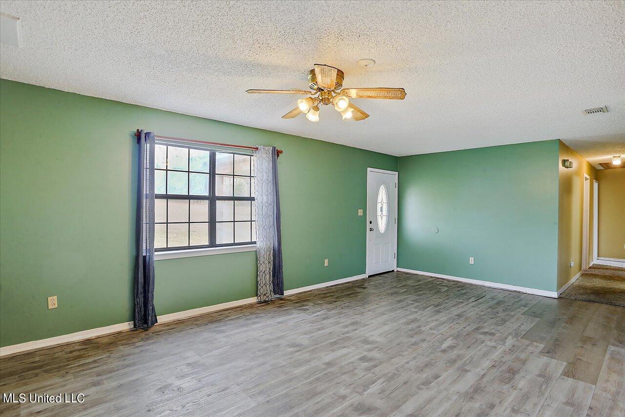 353 Loflin Road Florence, MS 39073 - Photo 6 of 38 06-353 Loflin Rd