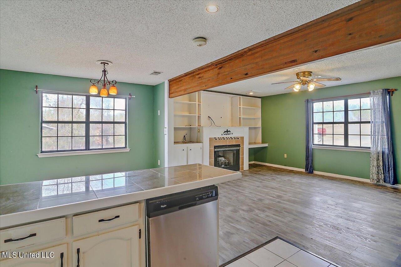 353 Loflin Road Florence, MS 39073 - Photo 10 of 38 10-353 Loflin Rd