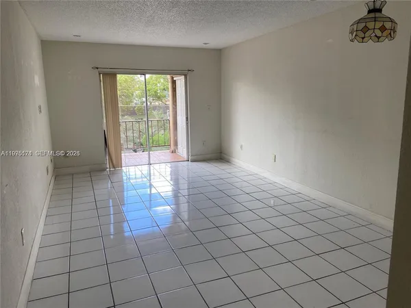 $2,000 | 10851 Southwest 2nd Street, Unit K305, Sweetwater, FL 33174