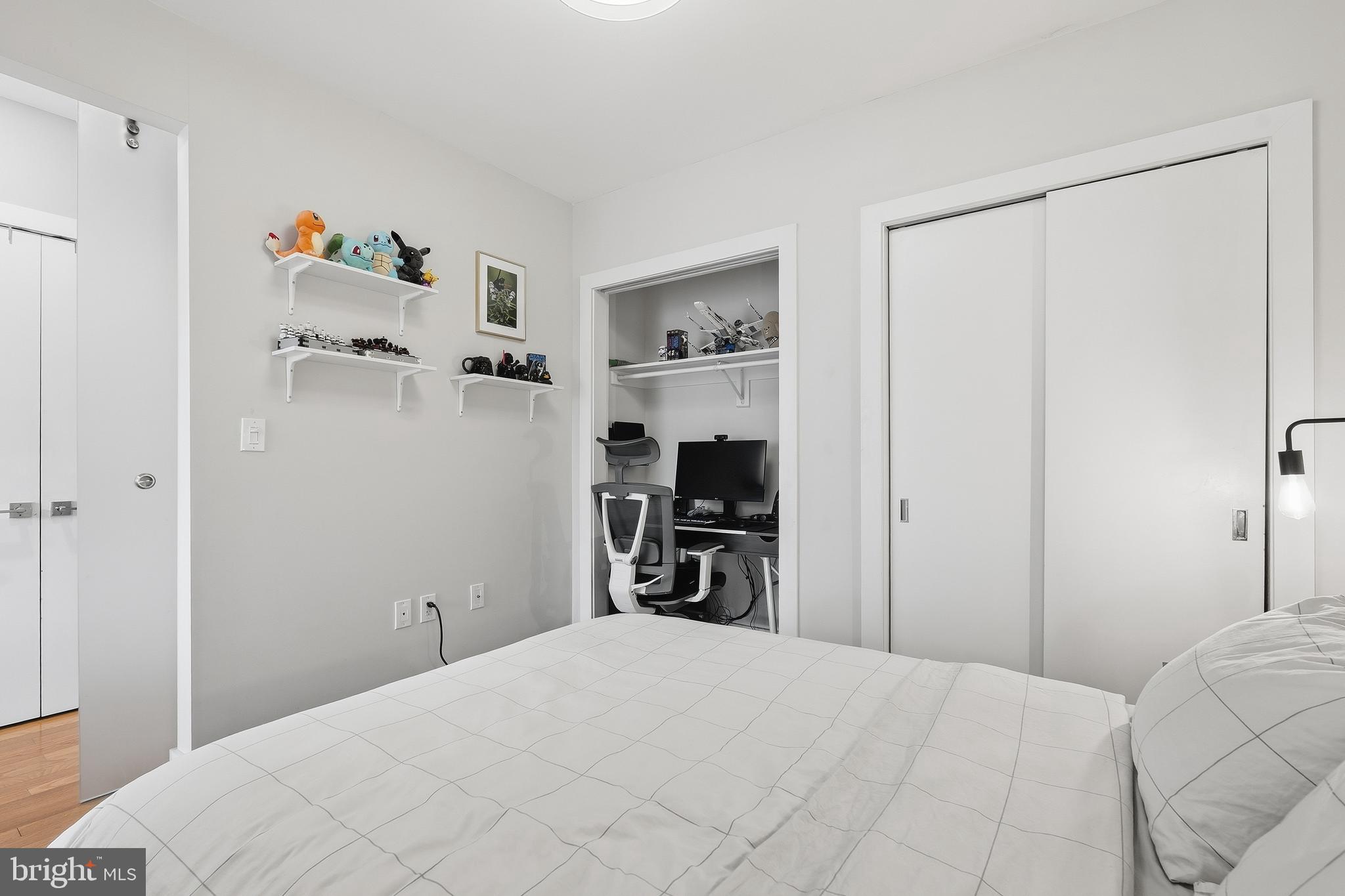 435 R Street Northwest, Unit 404 Washington, DC 20001 - Photo 10 of 36