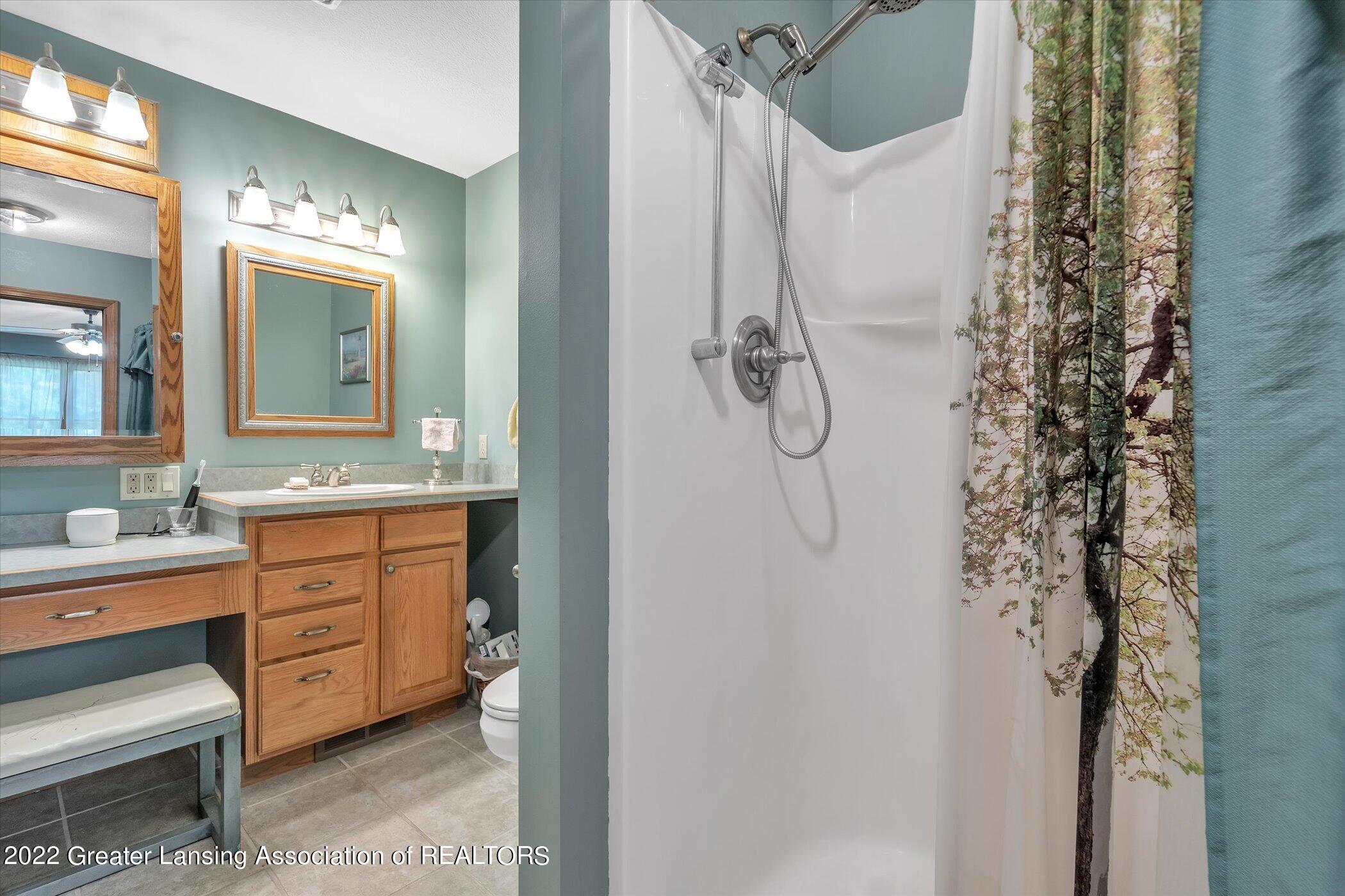 1823 East Clark Road Lansing, MI 48906 - Photo 21 of 47 21