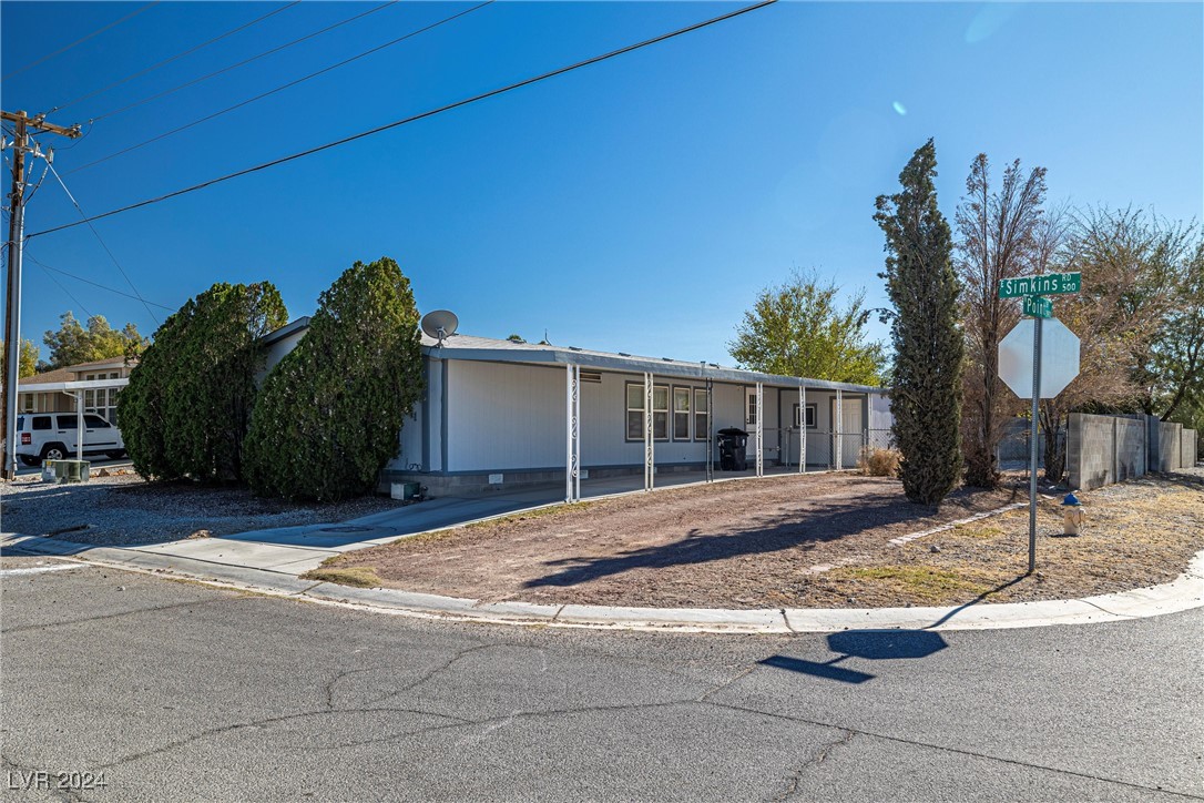 511 East Simkins Road Pahrump, NV 89060 - Photo 1 of 22 Gallery Image 1