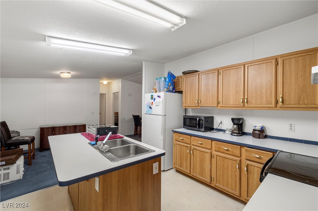 511 East Simkins Road Pahrump, NV 89060 - Photo 5 of 22 Gallery Image 5