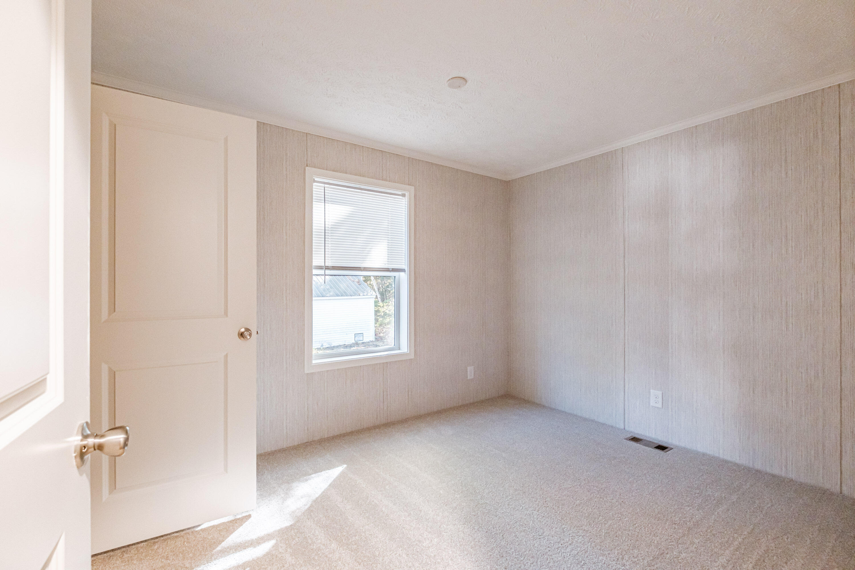 10 Dode Drive Saco, ME 04072 - Photo 21 of 46 20251017gp-61019