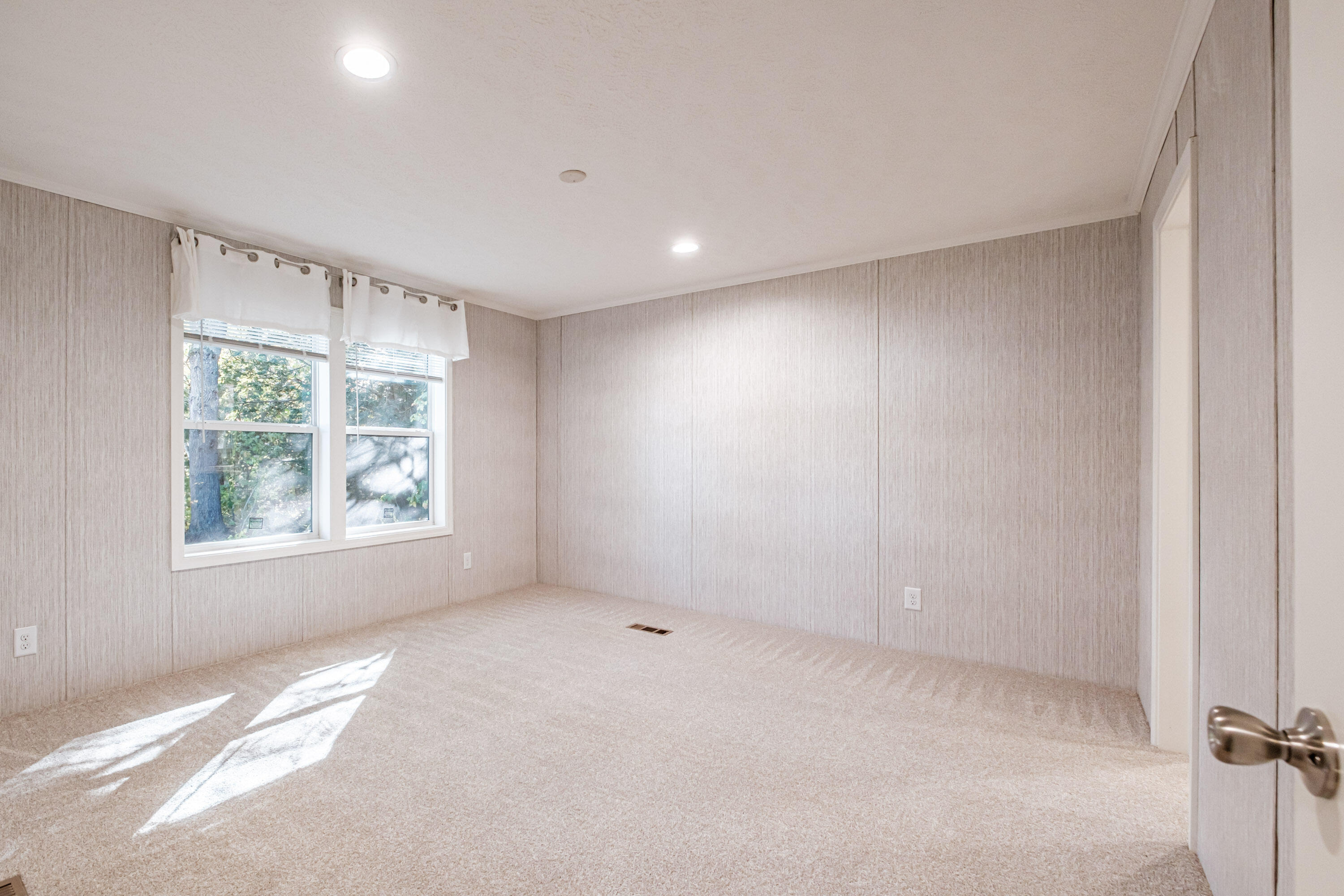 10 Dode Drive Saco, ME 04072 - Photo 26 of 46 20251017gp-61024