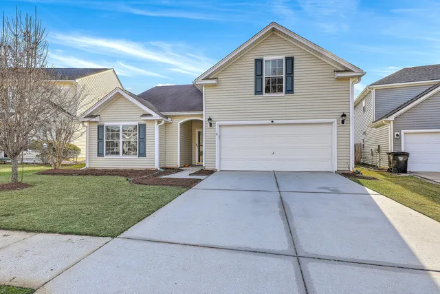 $360,000 | 214 Goldfinch Lane, Summerville, SC 29485