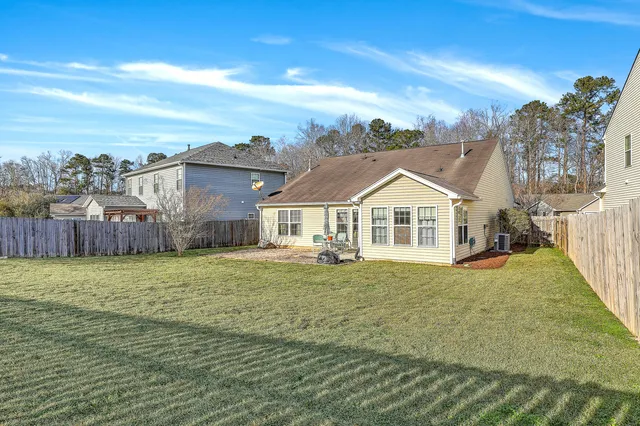 $360,000 | 214 Goldfinch Lane, Summerville, SC 29485