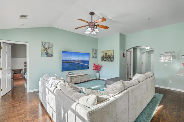 $360,000 | 214 Goldfinch Lane, Summerville, SC 29485